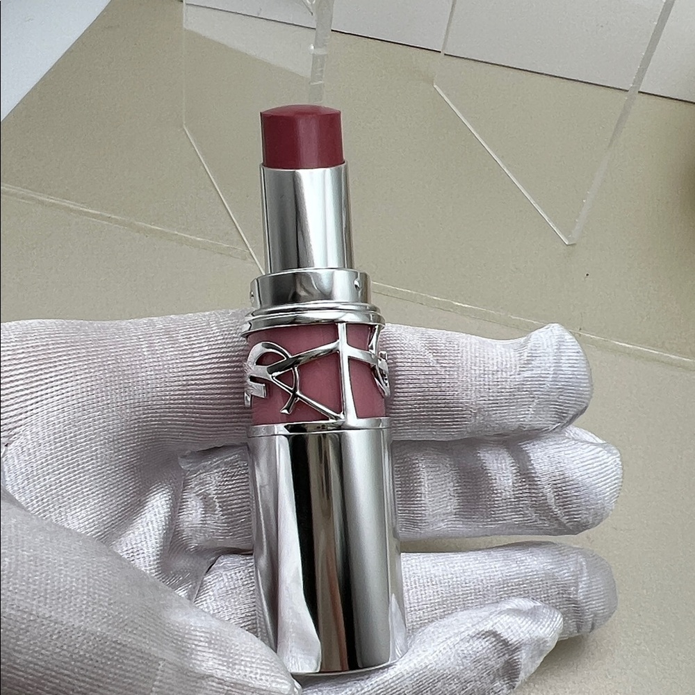 Yves Saint Laurent Loveshine Lip Oil Stick-Iconic Lip Color213 Pink Trip NWOT$45 - Picture 11 of 15